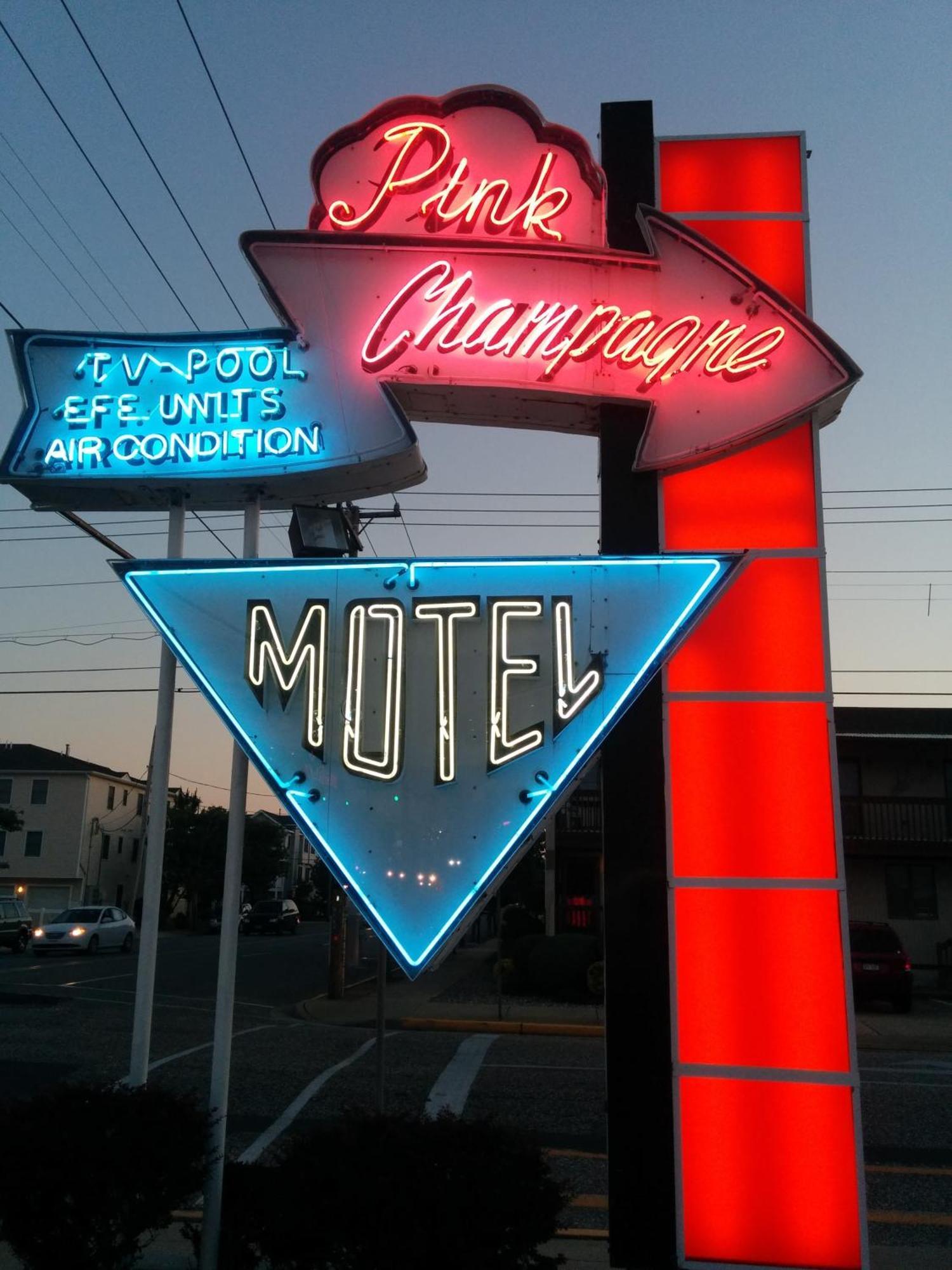 Pink Champagne Motel Wildwood Eksteriør billede